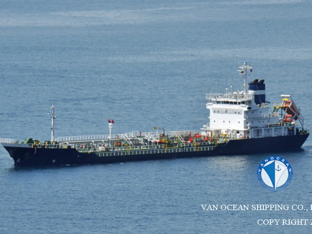 Oil/Chemical tanker for sale