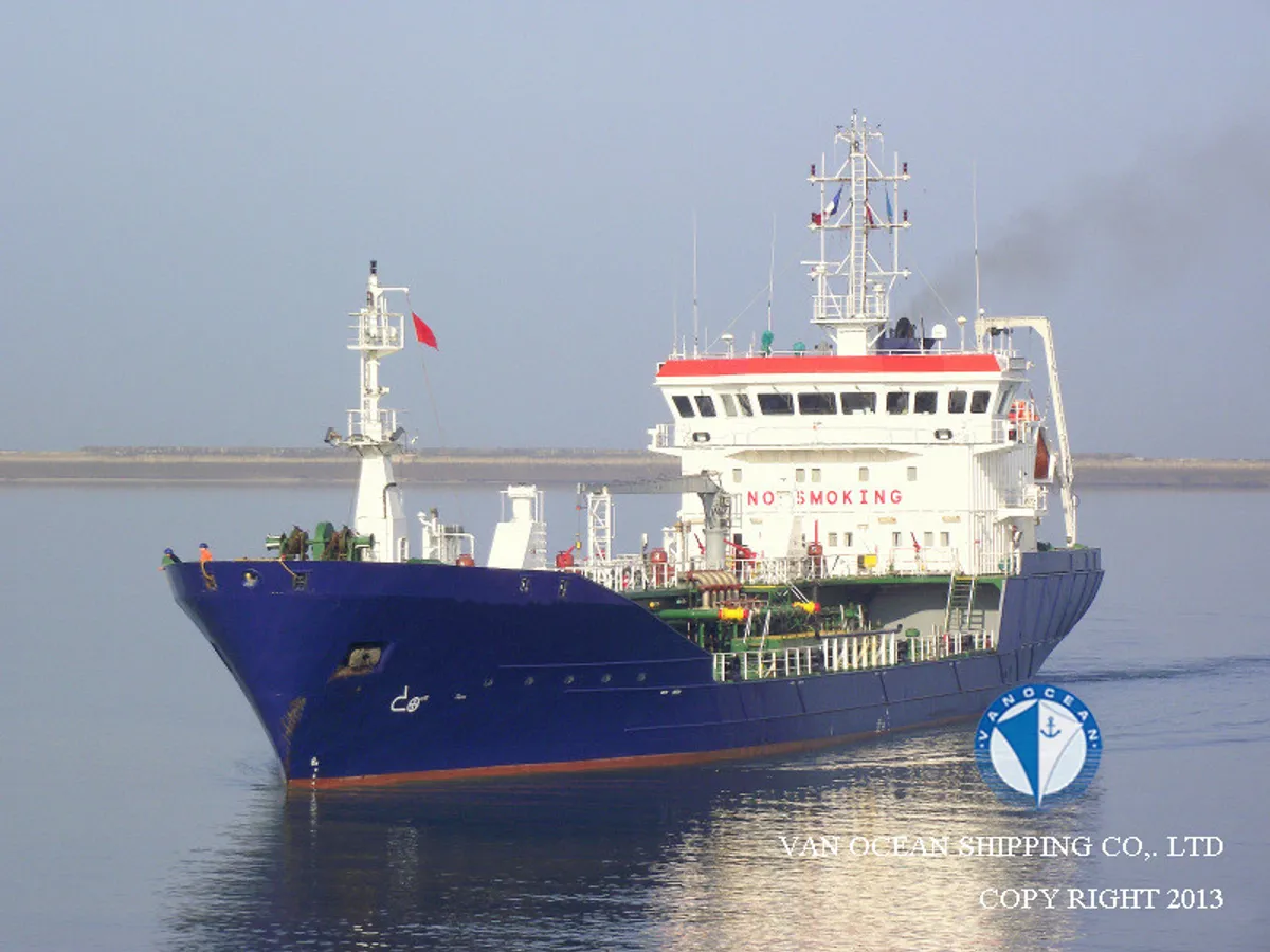 Oil/Chemical tanker for sale