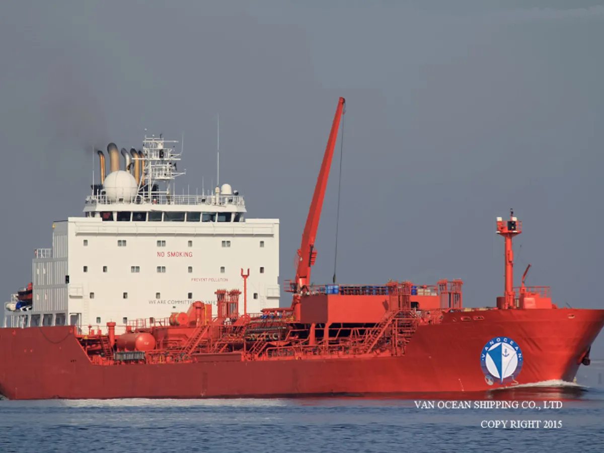 Oil/Chemical tanker for sale