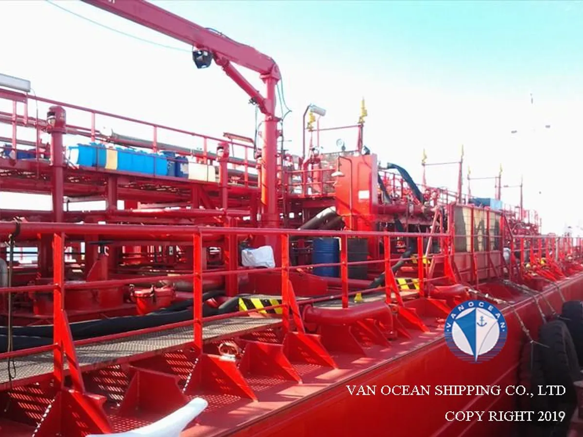 Oil/Chemical tanker for sale