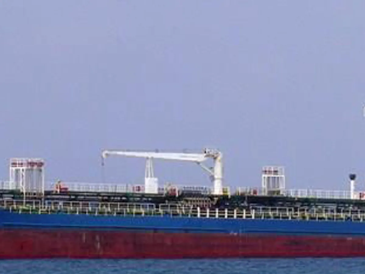 Oil/Chemical tanker for sale