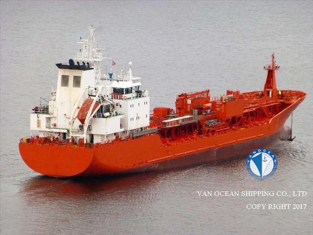 Oil/Chemical tanker for sale