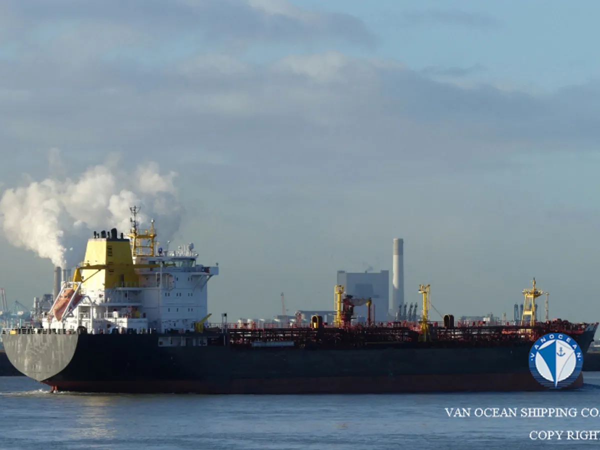 Oil/Chemical tanker for sale