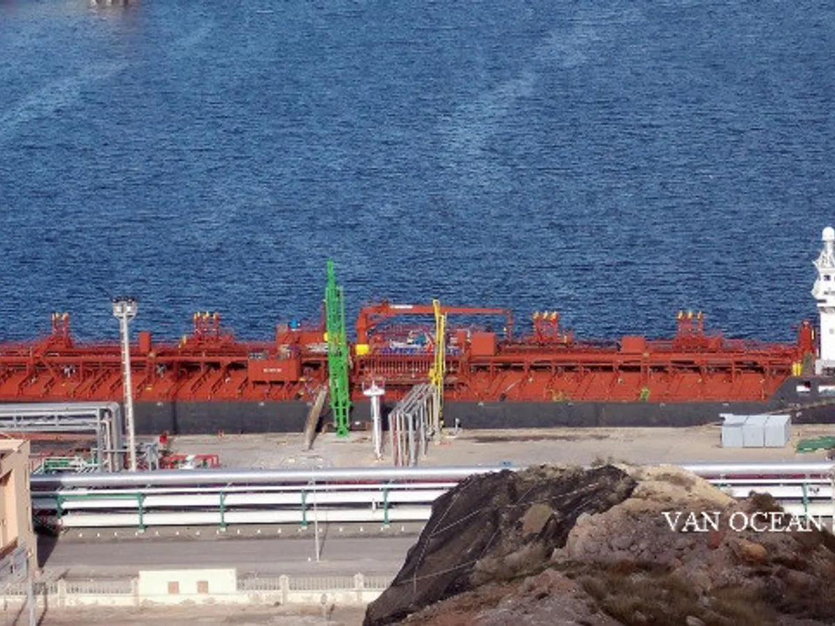 Oil/Chemical tanker for sale