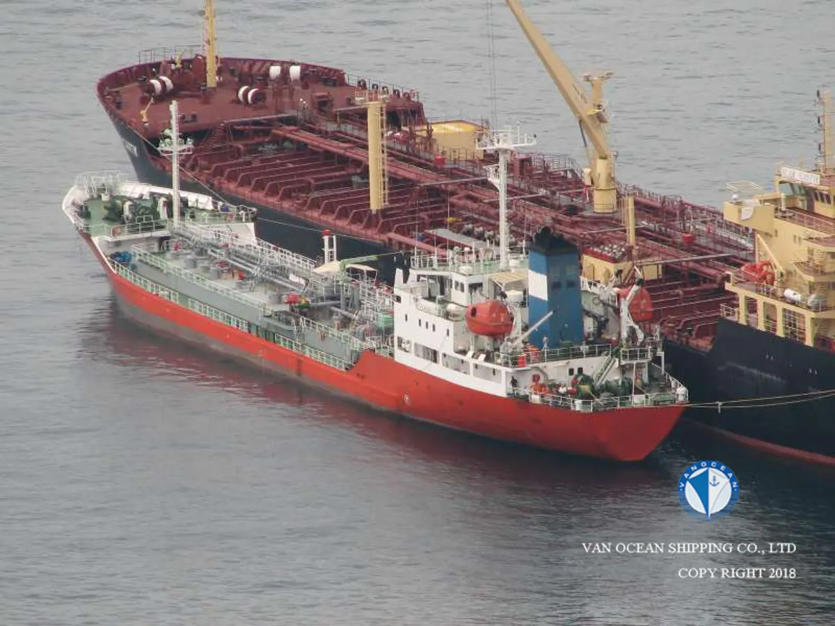Oil/Chemical tanker for sale