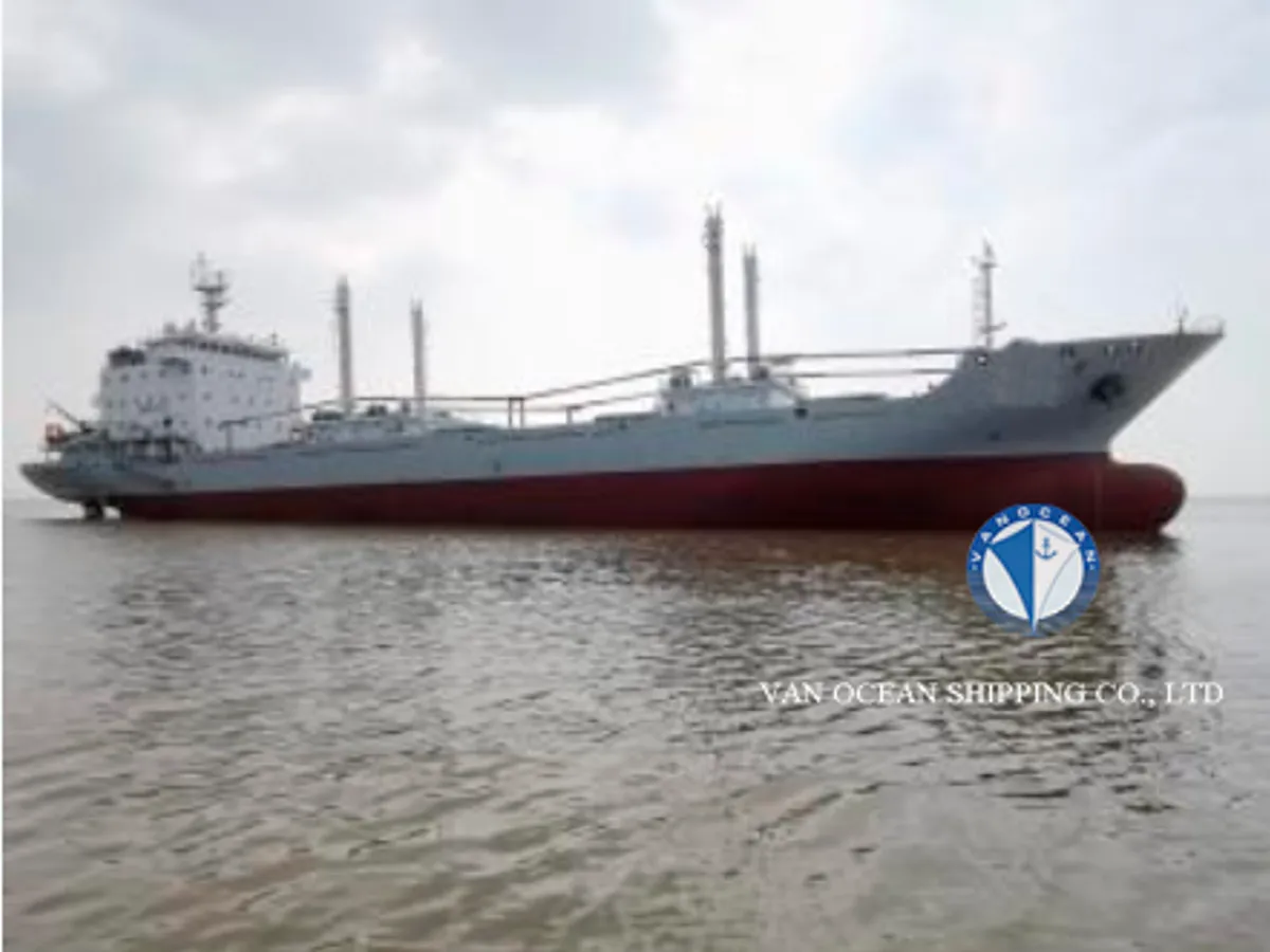 Reefer ship for sale