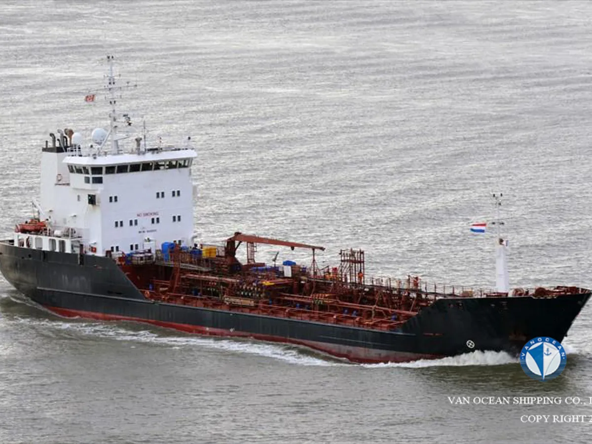 Oil/Chemical tanker for sale