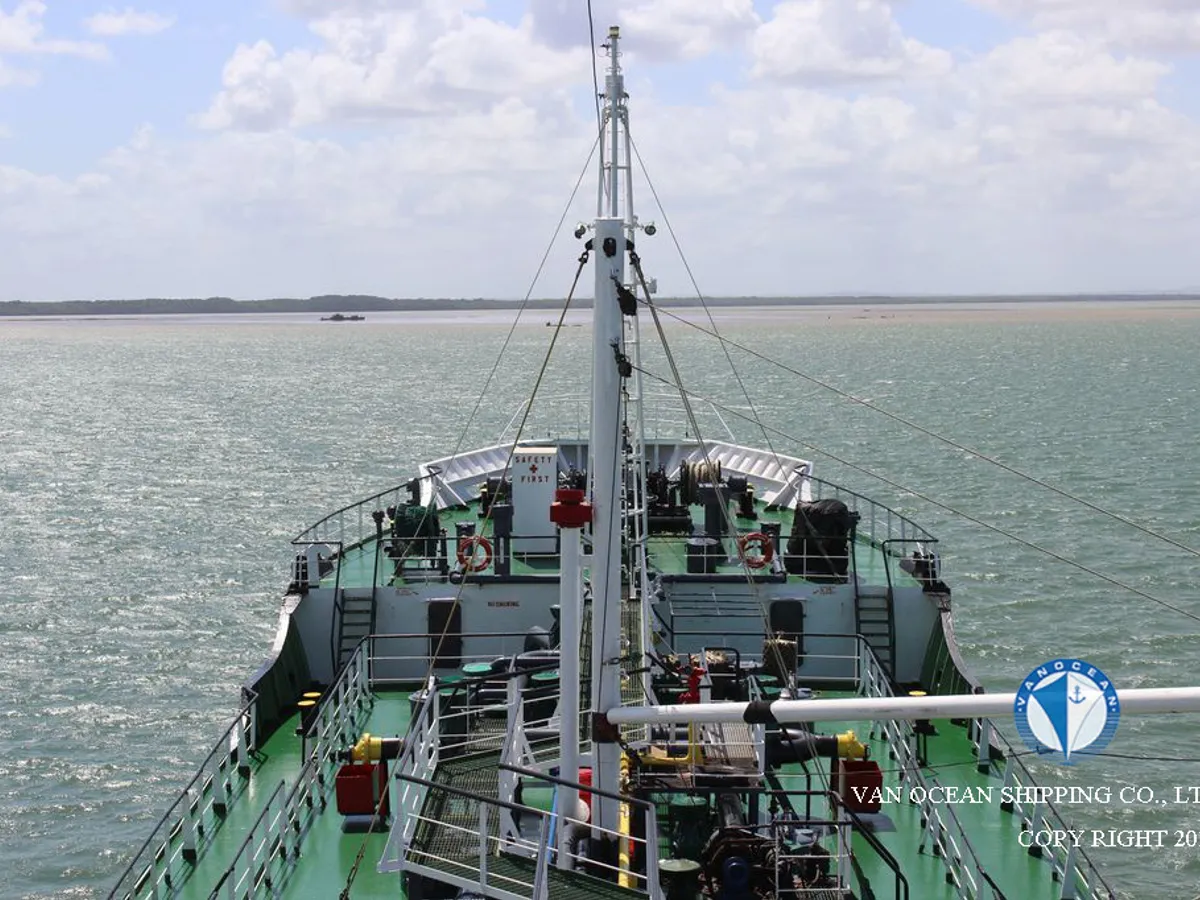 Oil/Chemical tanker for sale