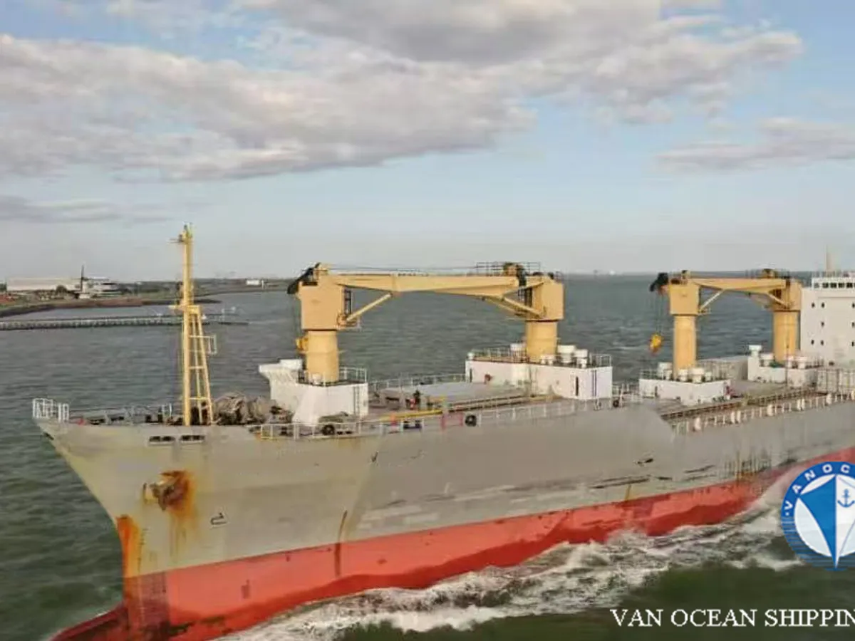 Reefer ship for sale