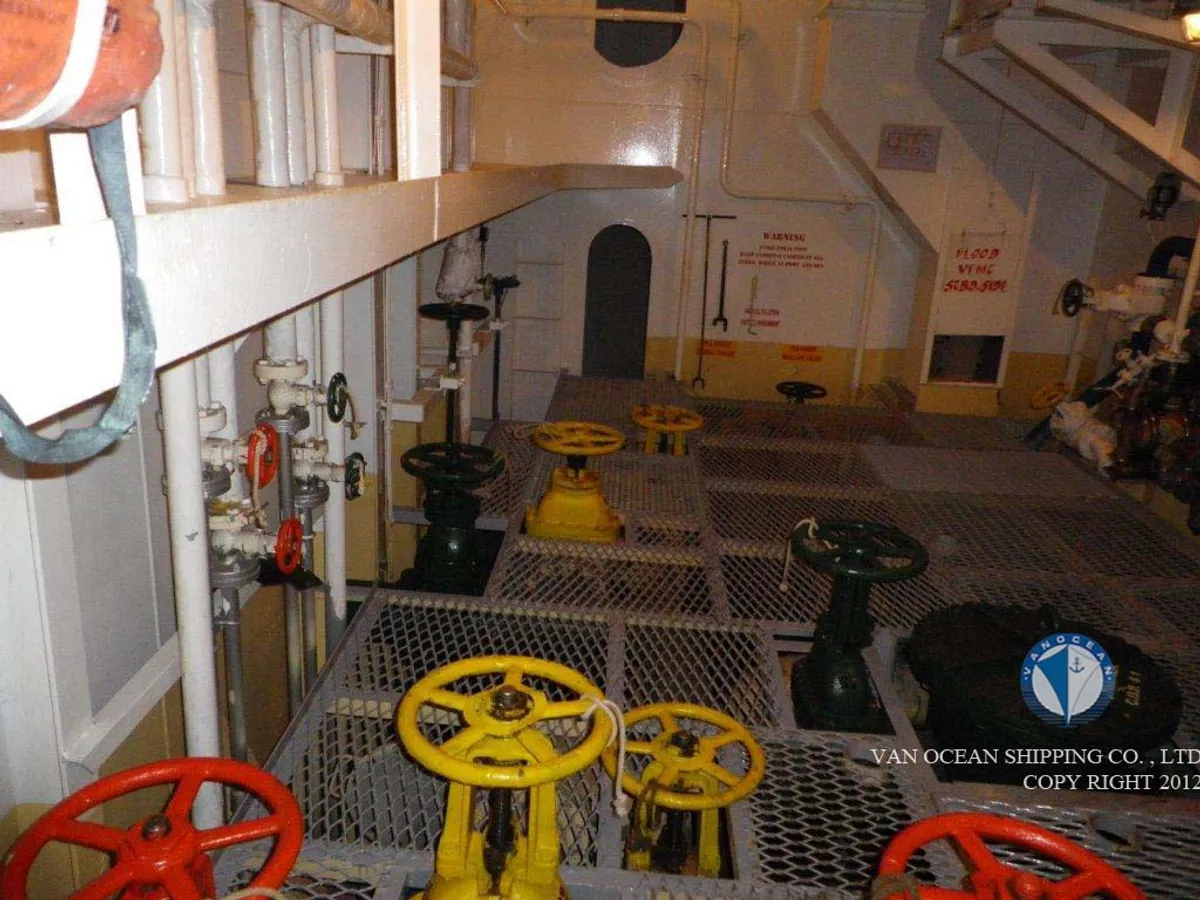 Oil/Chemical tanker for sale