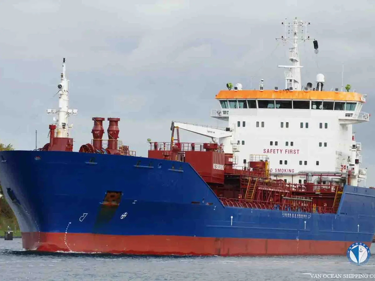 Oil/Chemical tanker for sale