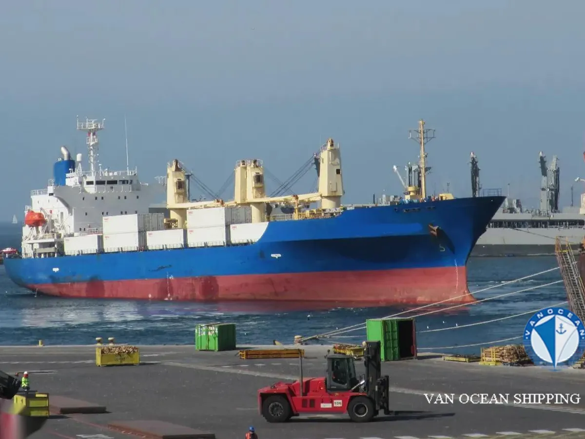 Reefer ship for sale