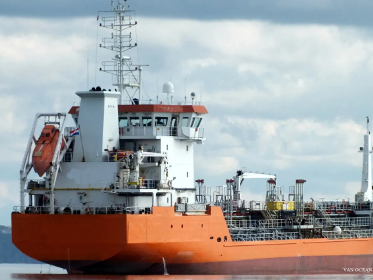 Oil/Chemical tanker for sale