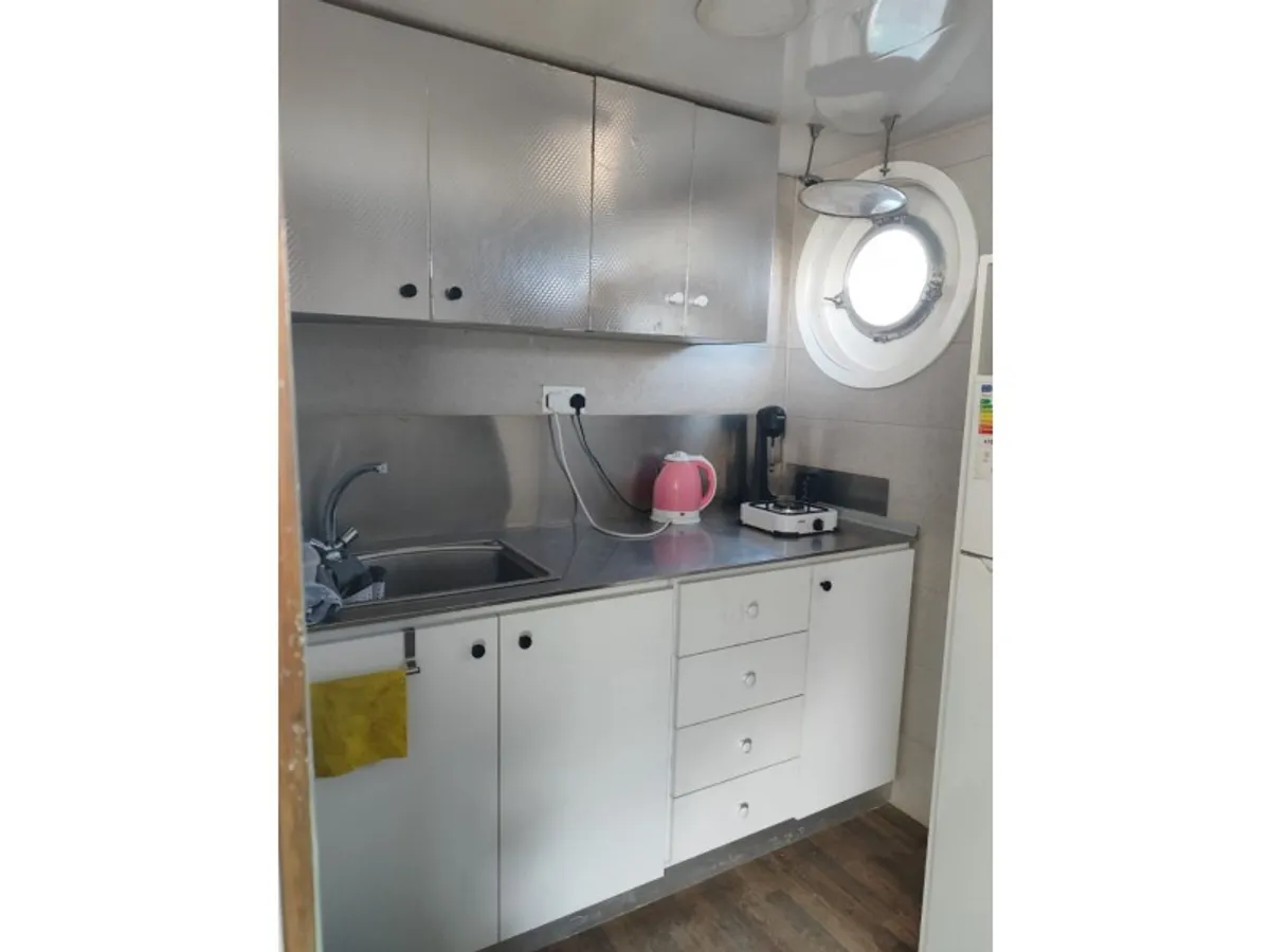 Container ship for sale