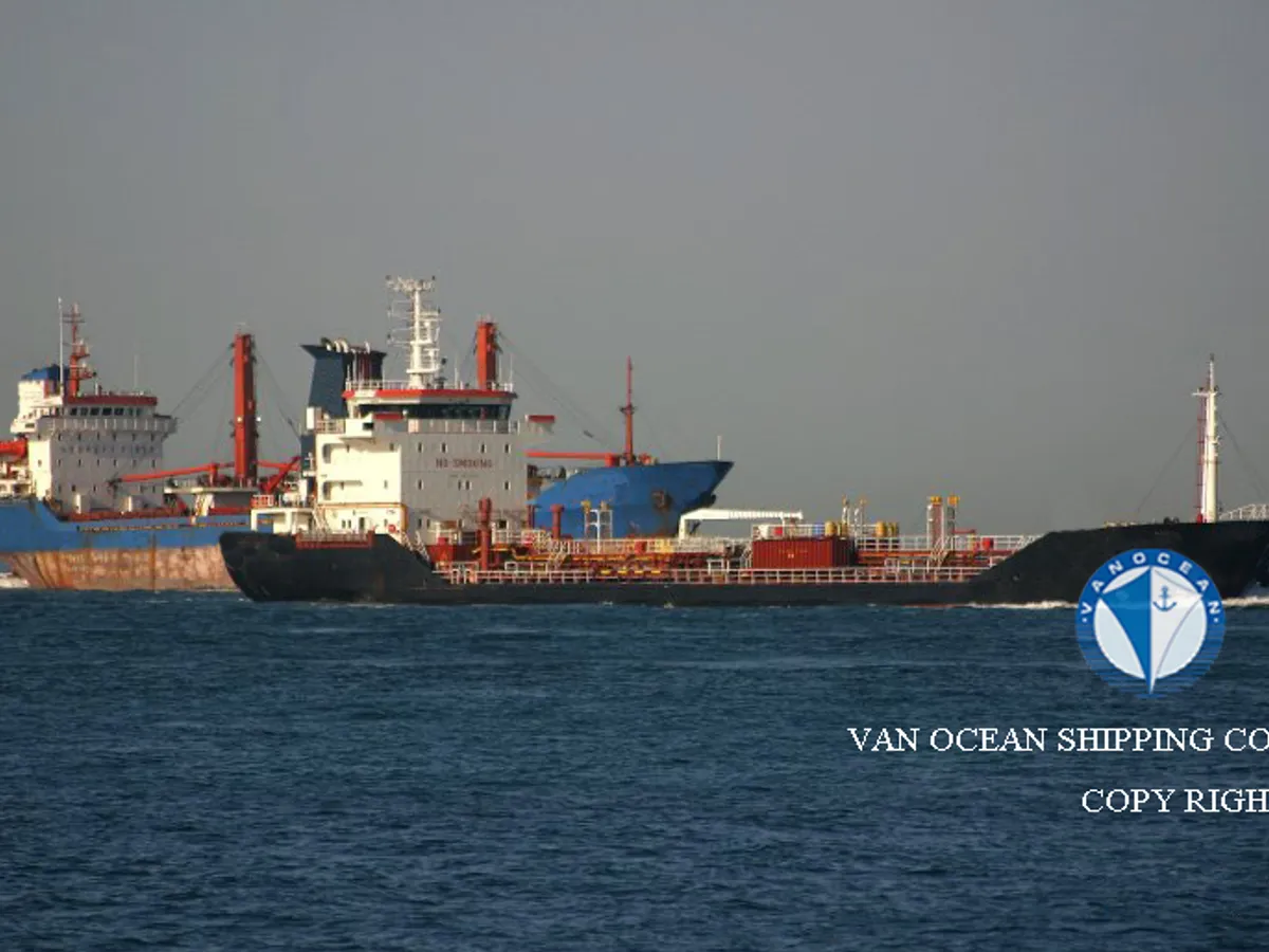 Oil/Chemical tanker for sale