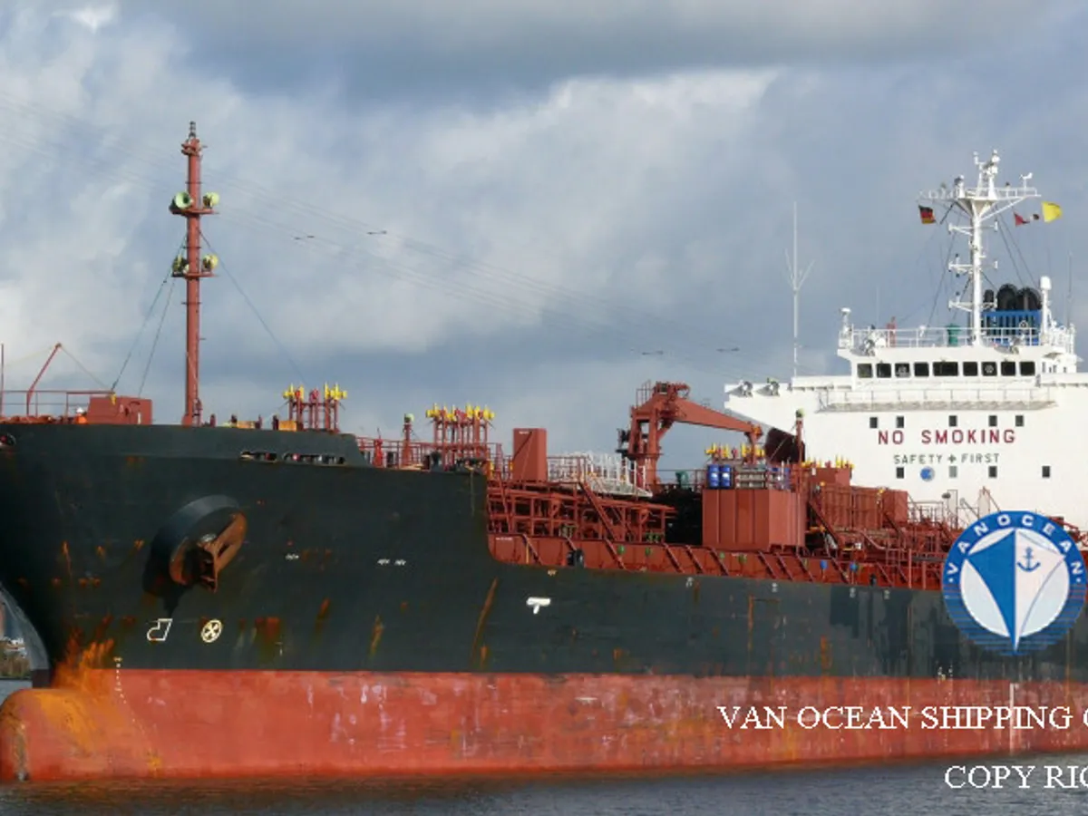 Oil/Chemical tanker for sale