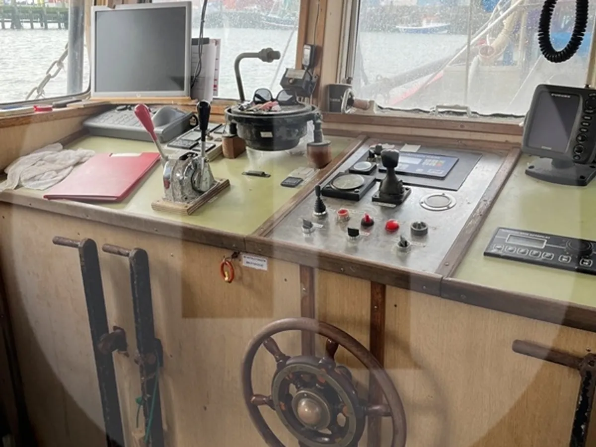 Beam trawler for sale