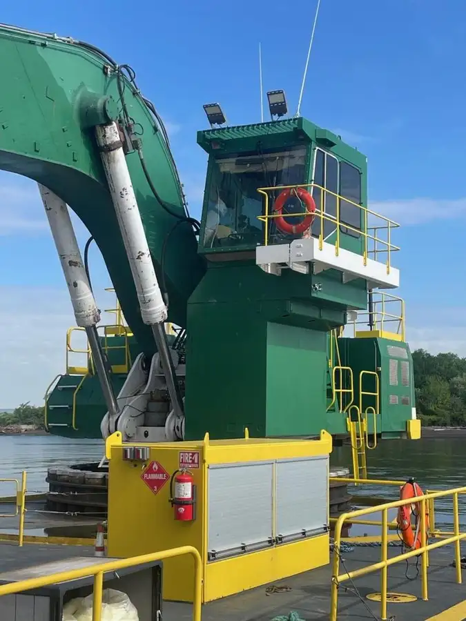 Dredger for sale
