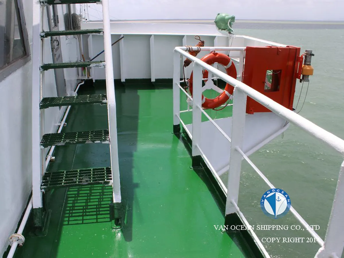 Oil/Chemical tanker for sale
