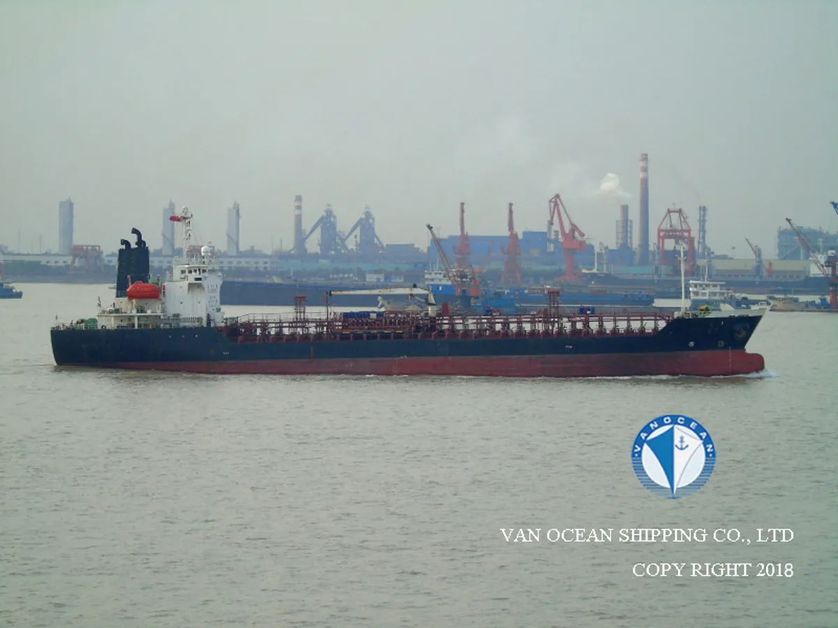 Oil/Chemical tanker for sale