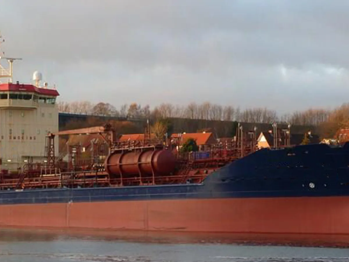 Oil/Chemical tanker for sale