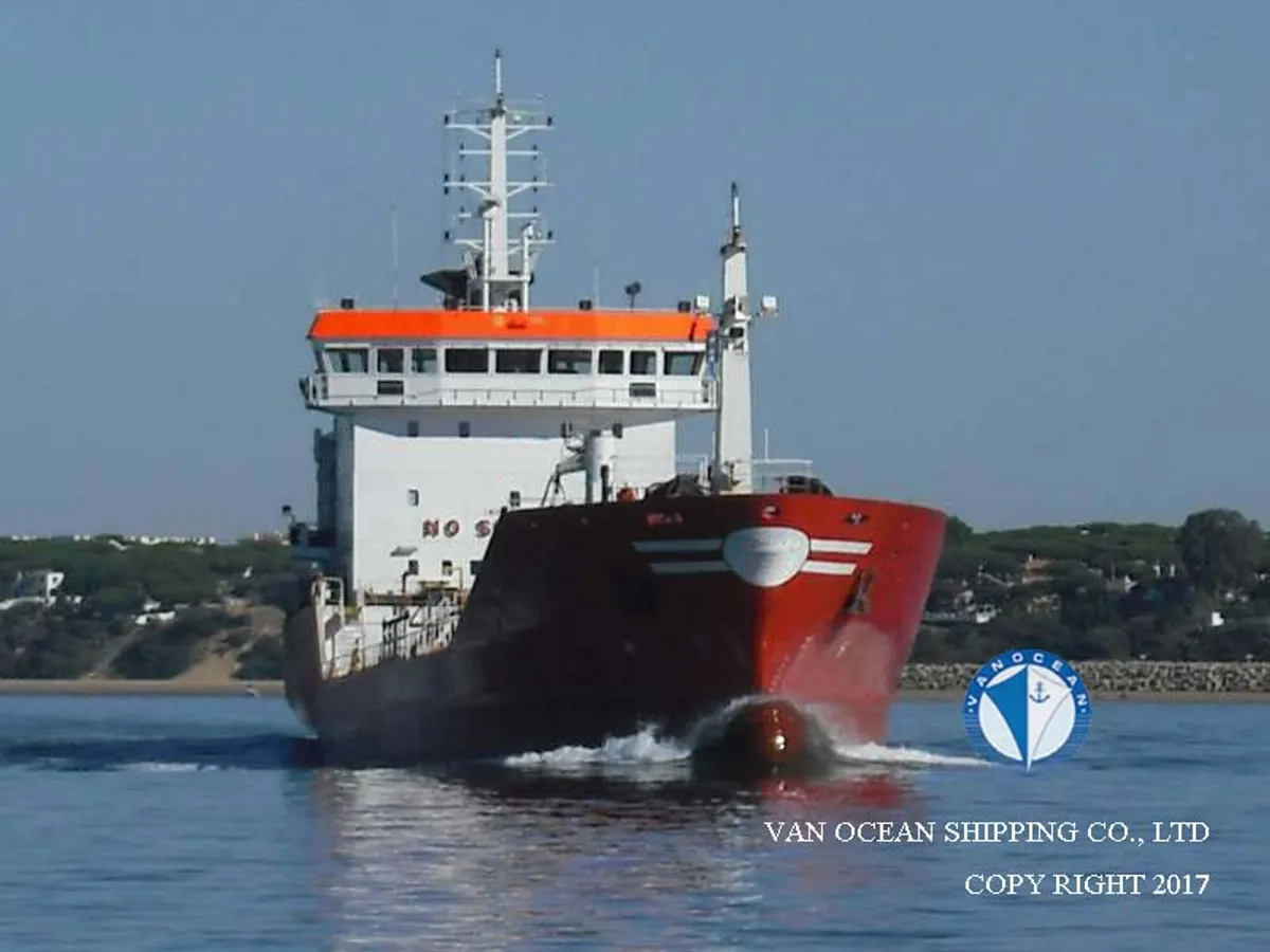 Oil/Chemical tanker for sale