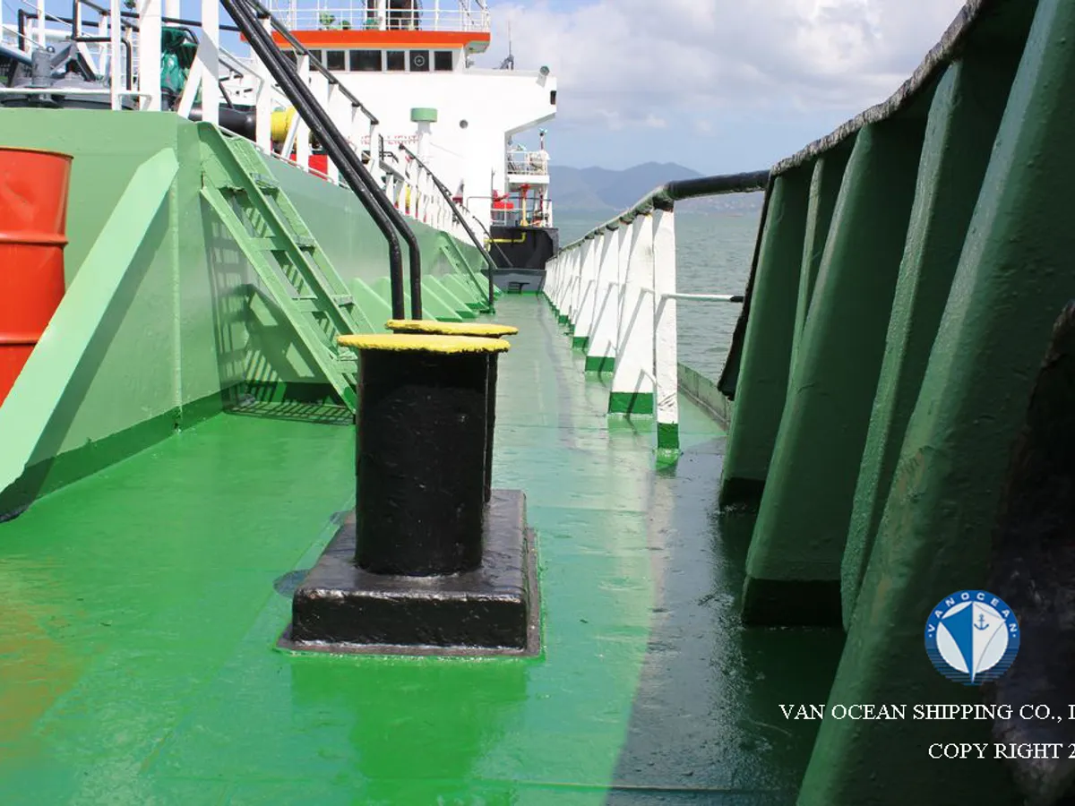 Oil/Chemical tanker for sale