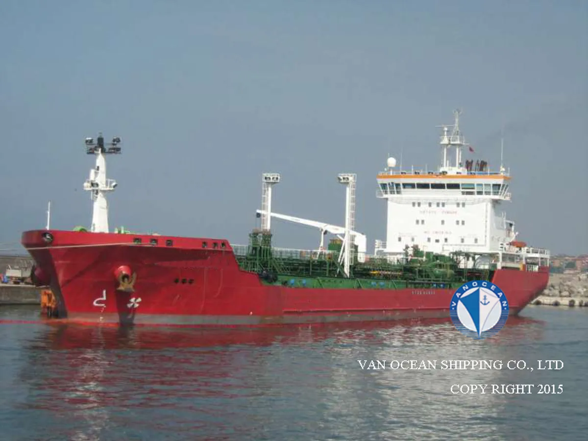 Oil/Chemical tanker for sale