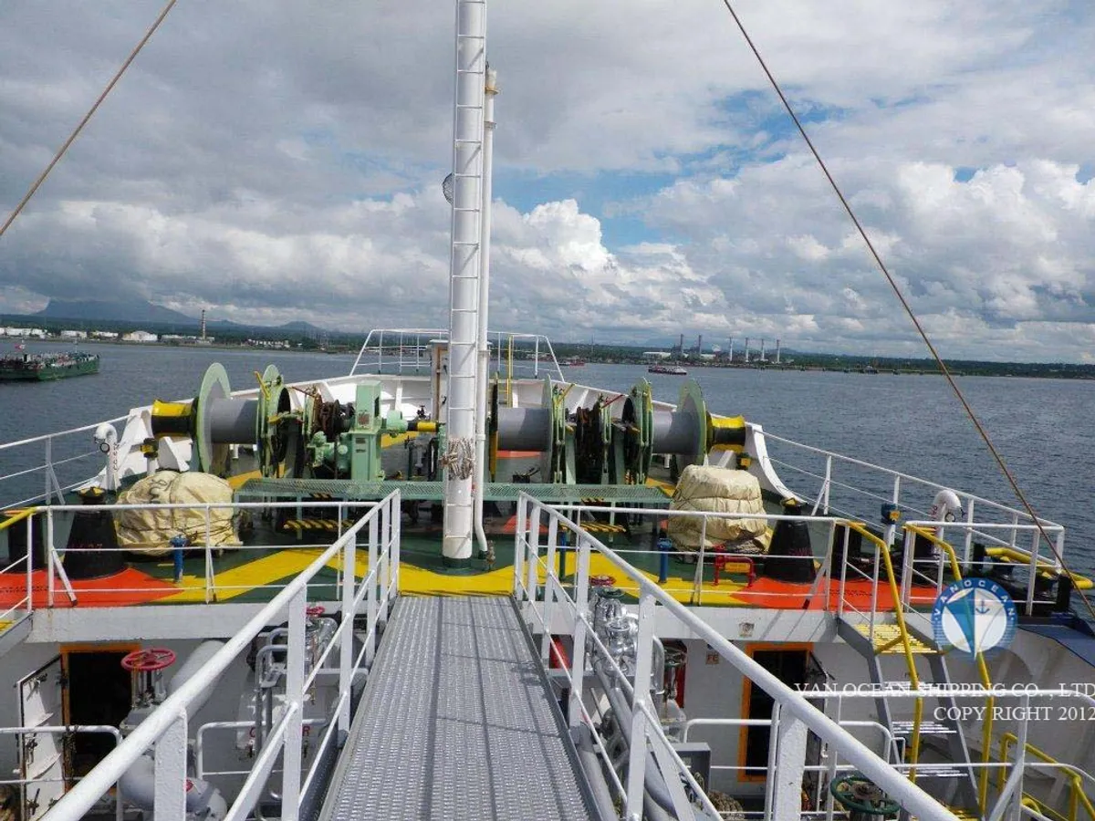 Oil/Chemical tanker for sale