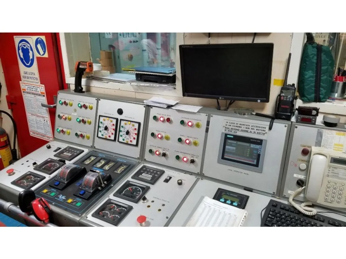Research vessel for sale