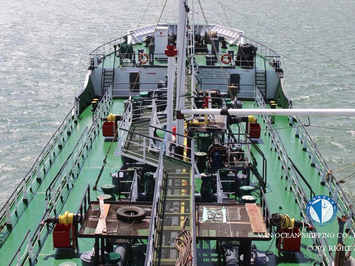 Oil/Chemical tanker for sale