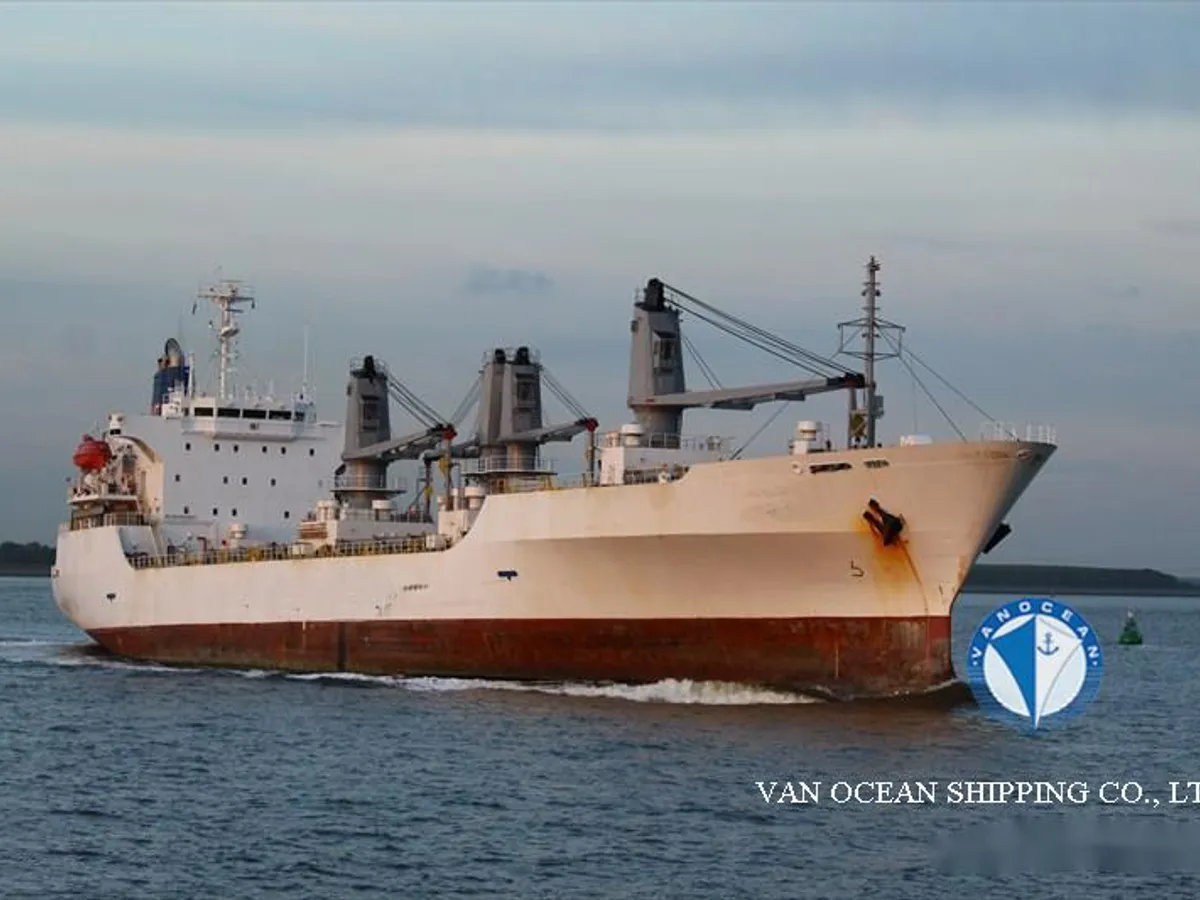 Reefer ship for sale