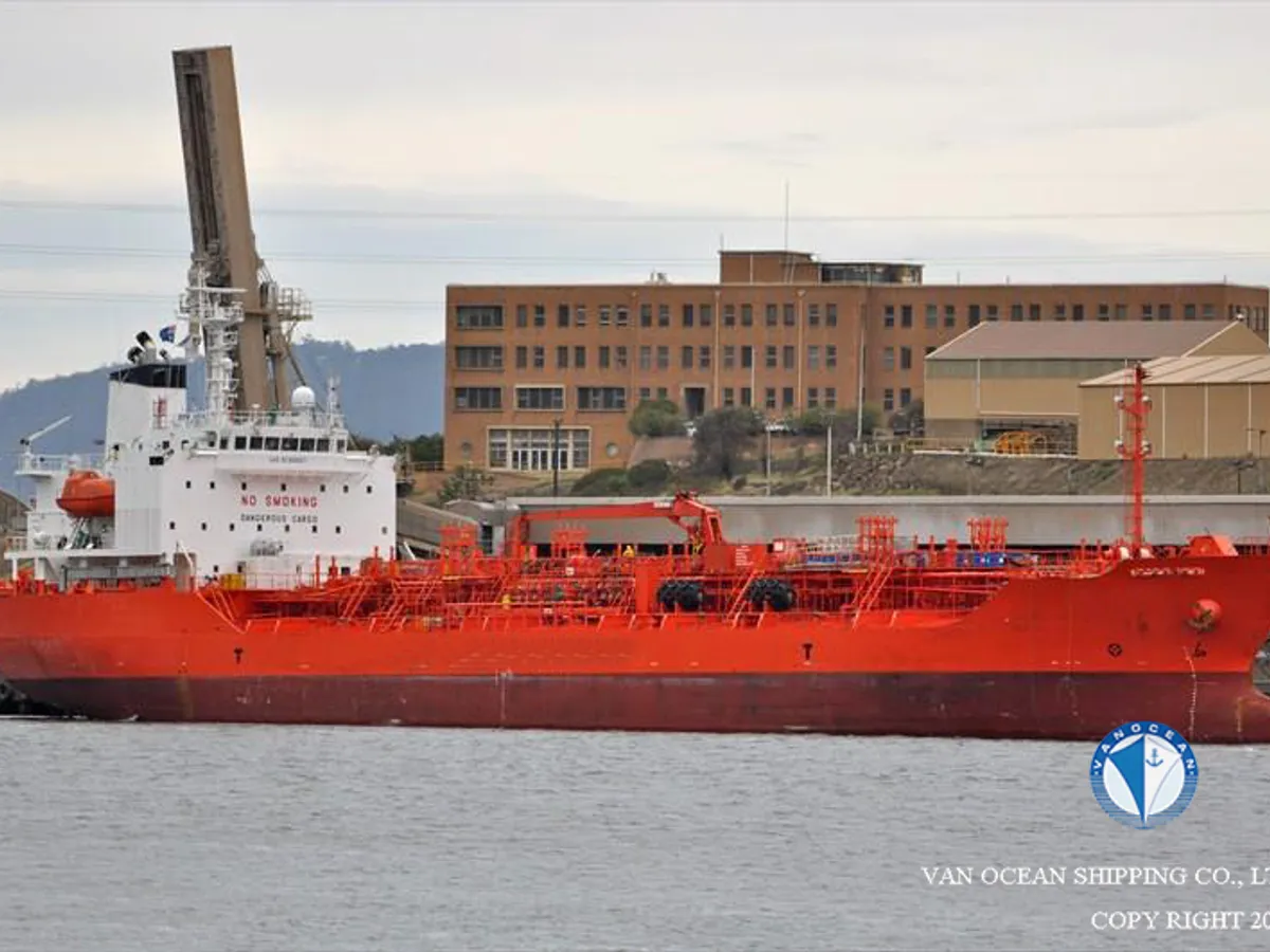 Oil/Chemical tanker for sale