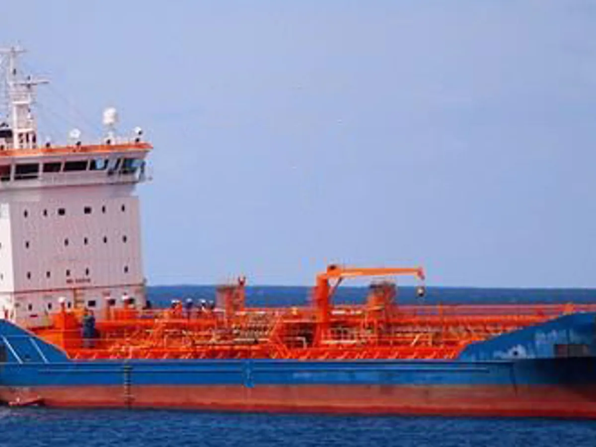 Oil/Chemical tanker for sale