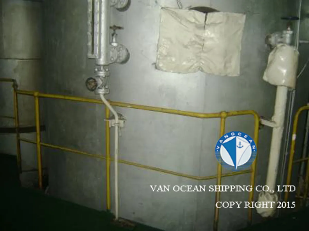 Oil/Chemical tanker for sale