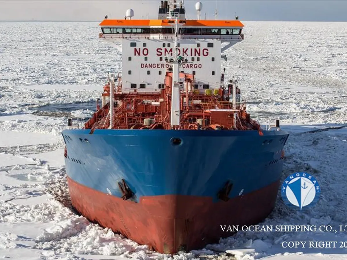 Oil/Chemical tanker for sale