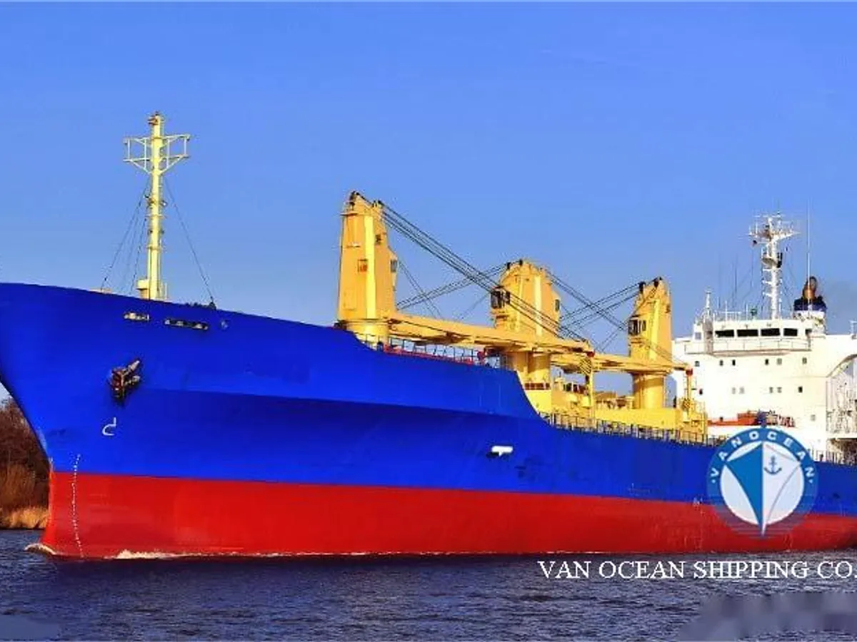 Reefer ship for sale