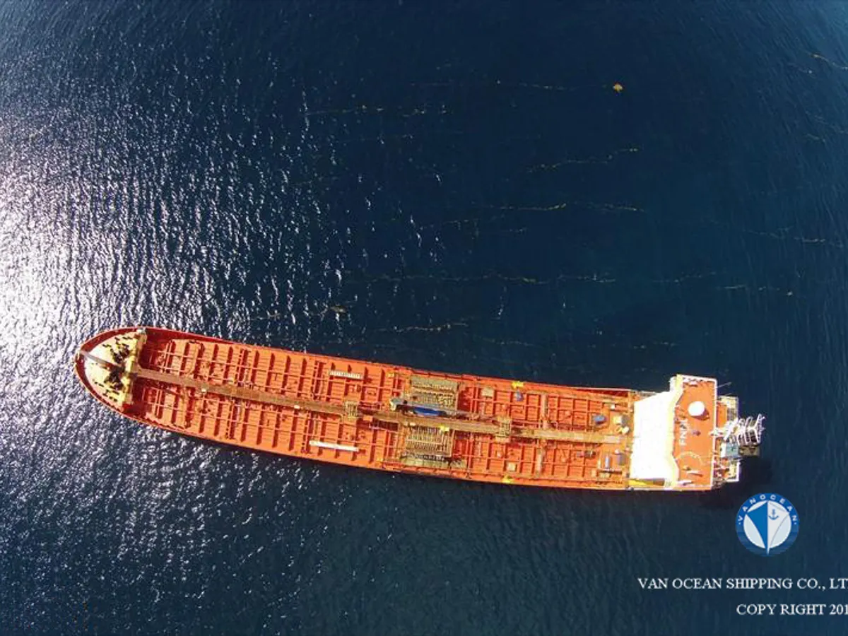 Oil/Chemical tanker for sale