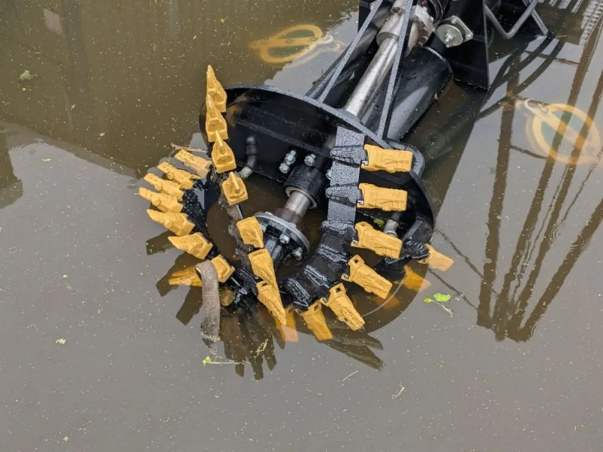 Dredger for sale