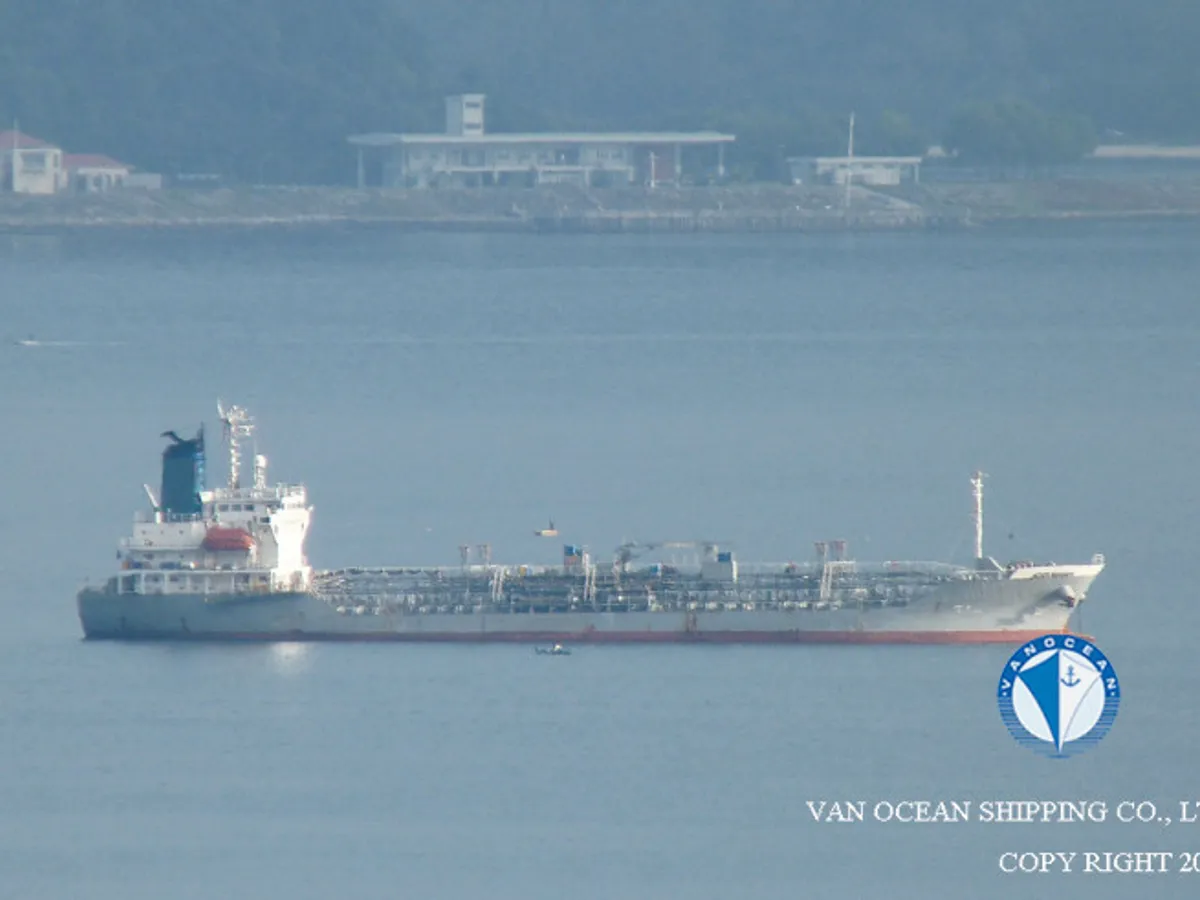 Oil/Chemical tanker for sale