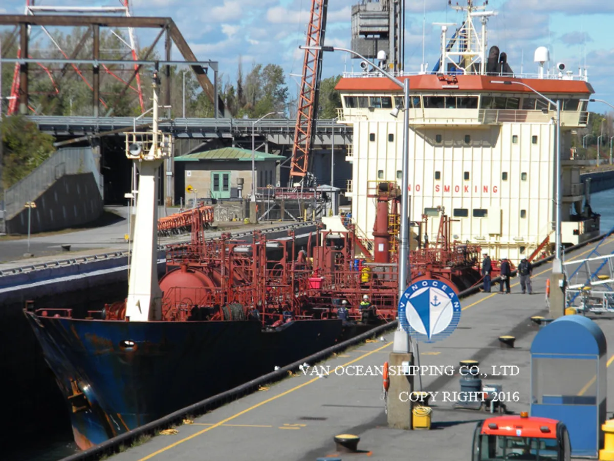 Oil/Chemical tanker for sale