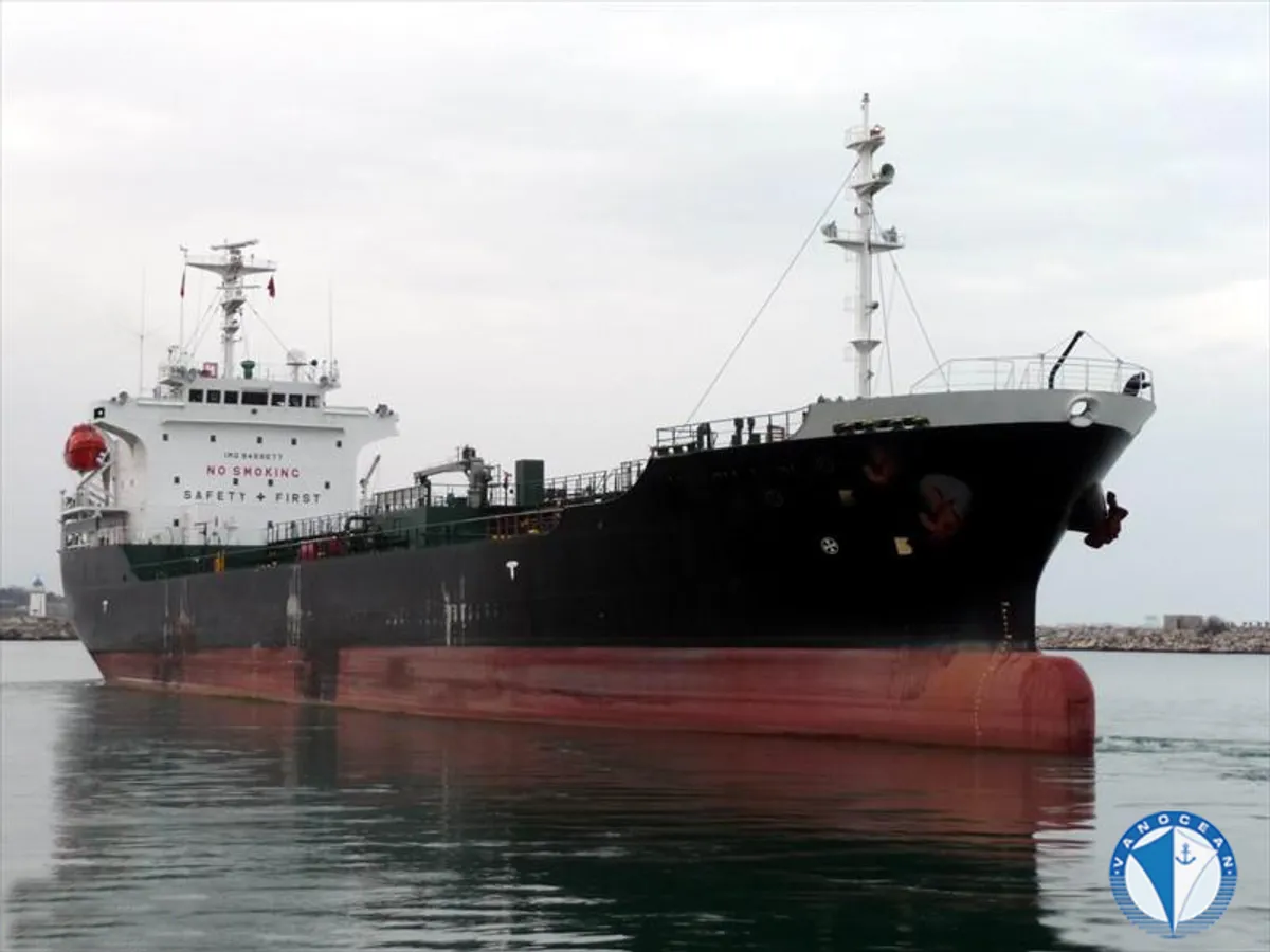 Oil/Chemical tanker for sale