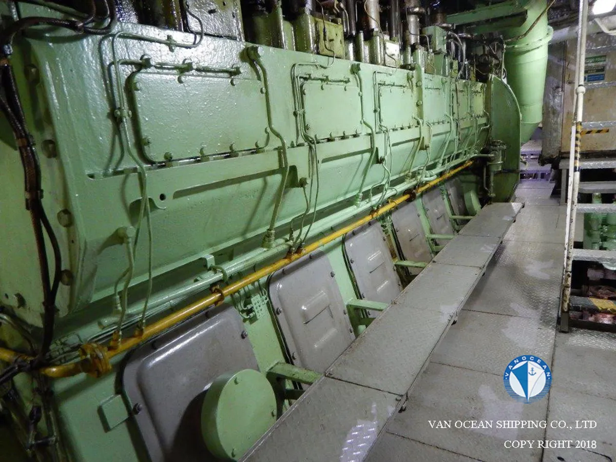 Oil/Chemical tanker for sale