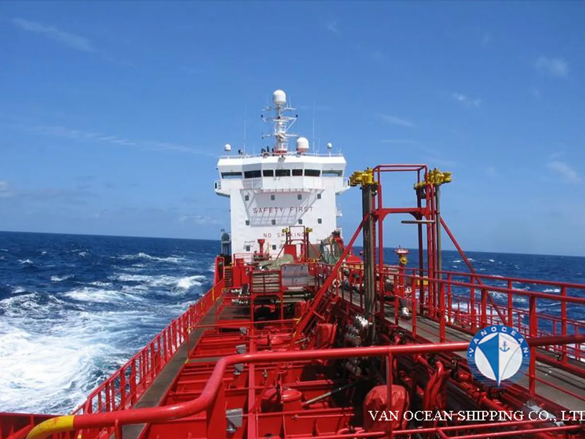 Oil/Chemical tanker for sale