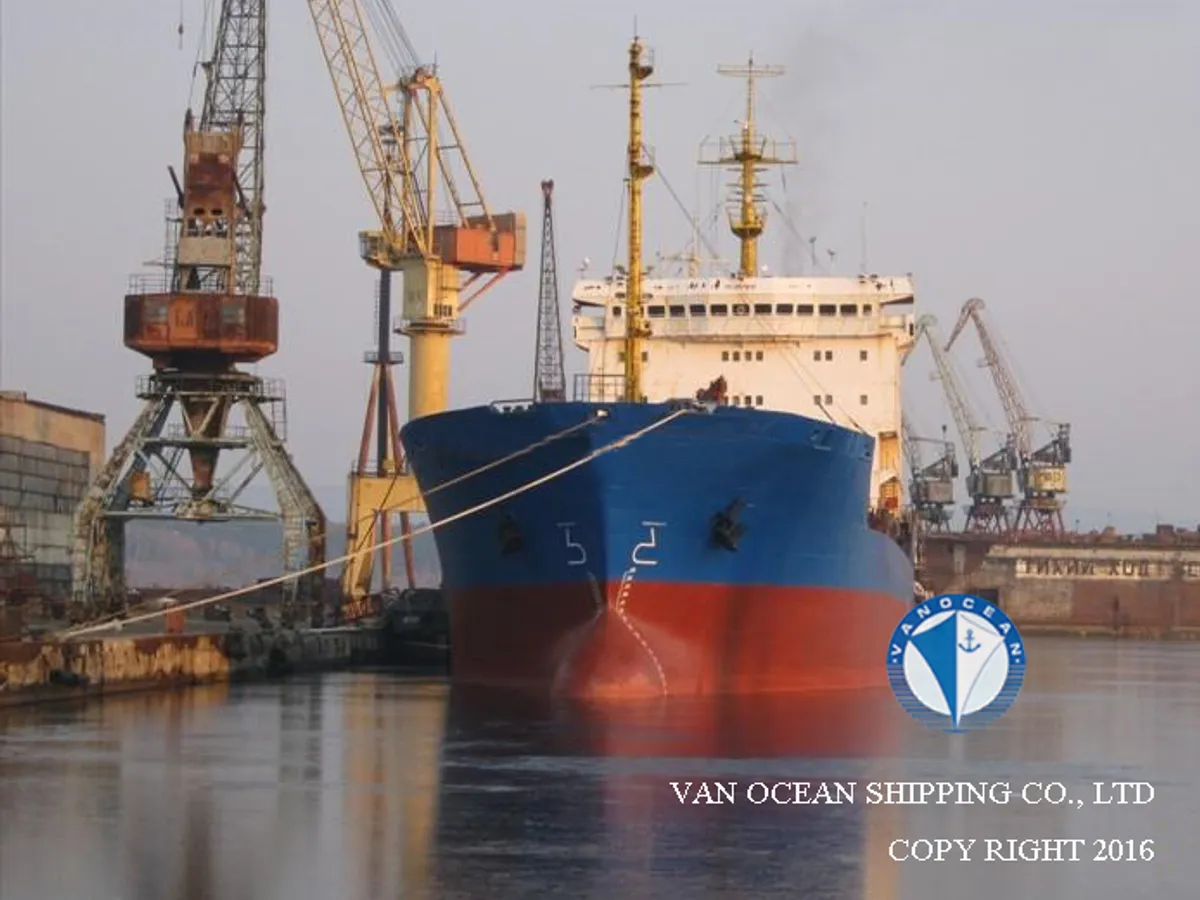 Oil/Chemical tanker for sale