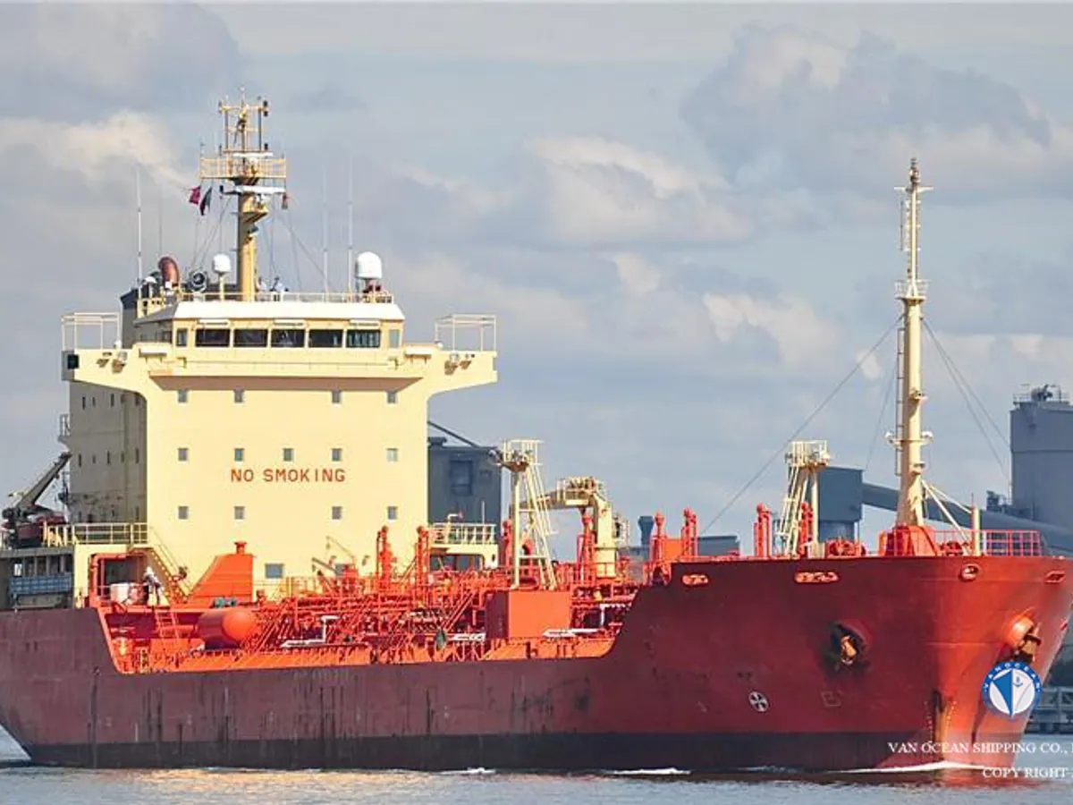 Oil/Chemical tanker for sale