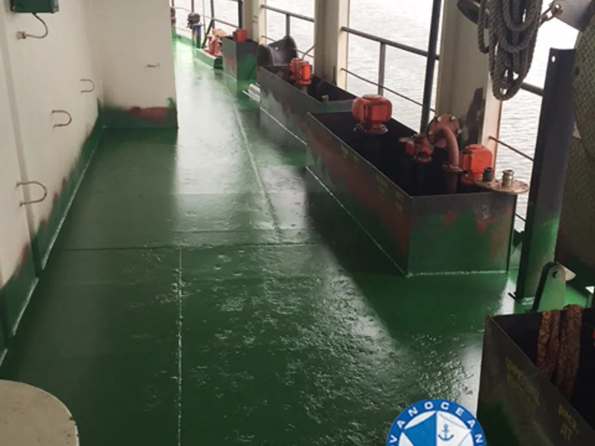 Oil/Chemical tanker for sale