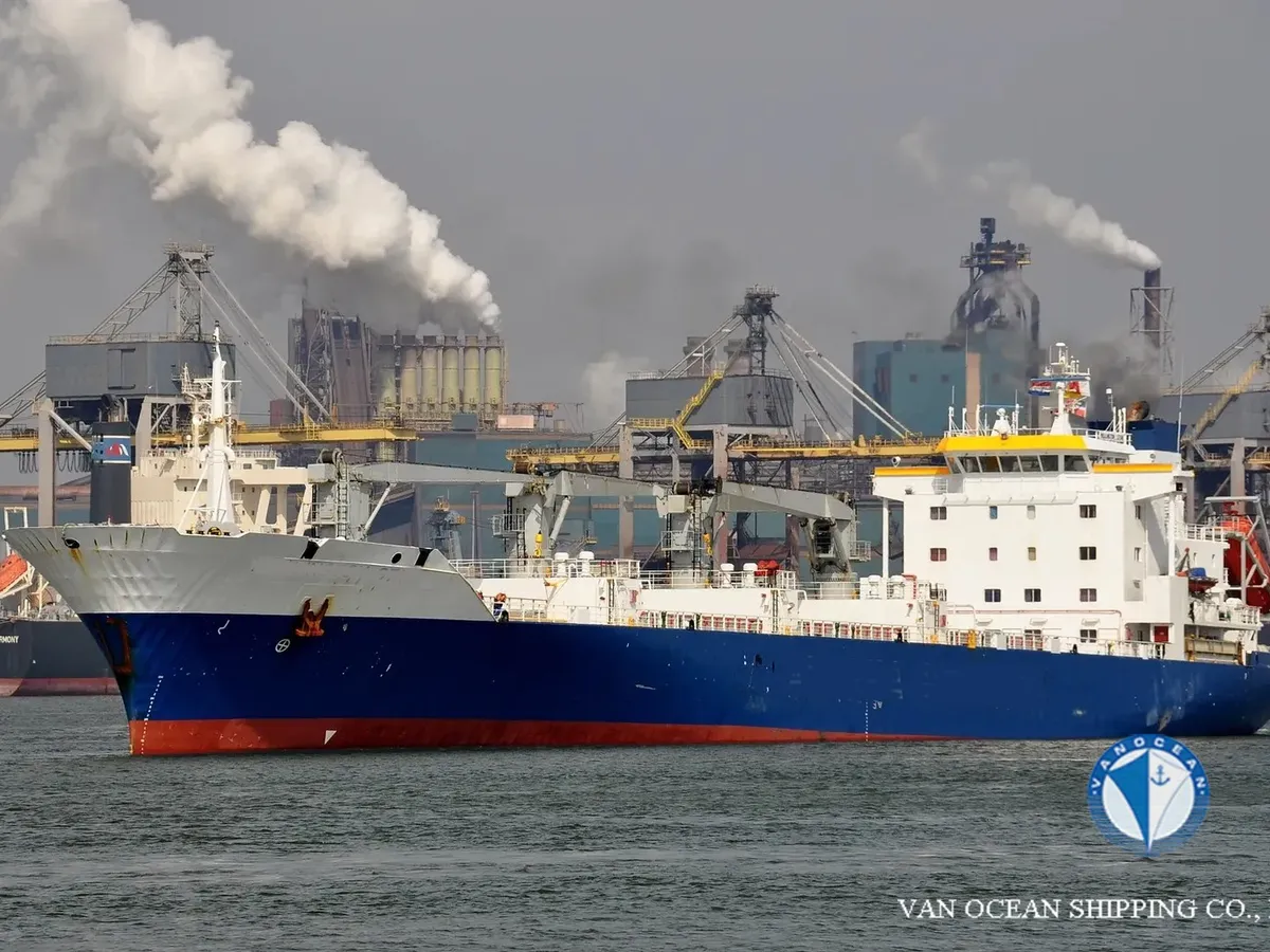 Reefer ship for sale