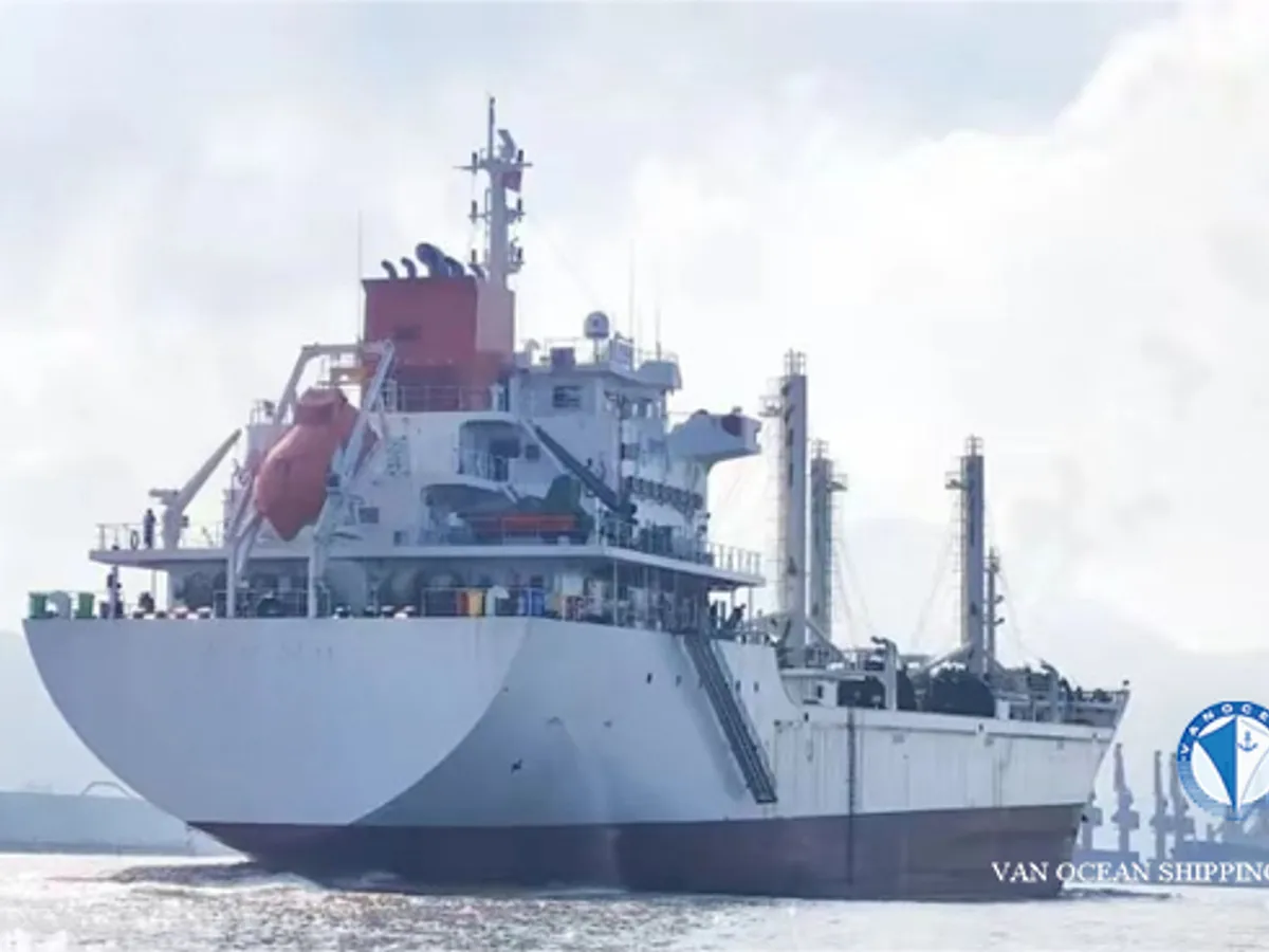 Reefer ship for sale