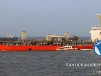 Oil/Chemical tanker for sale